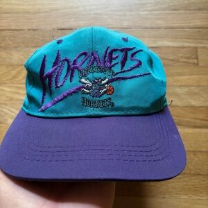 Vintage‎ Charlotte Hornets Official NBA Basketball Snapback Hat Cap Signed Kids
